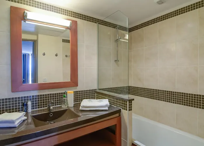 Hotel Sowell Ardeche 3*